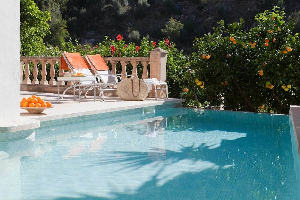 Фото Fornalutx Petit Hotel