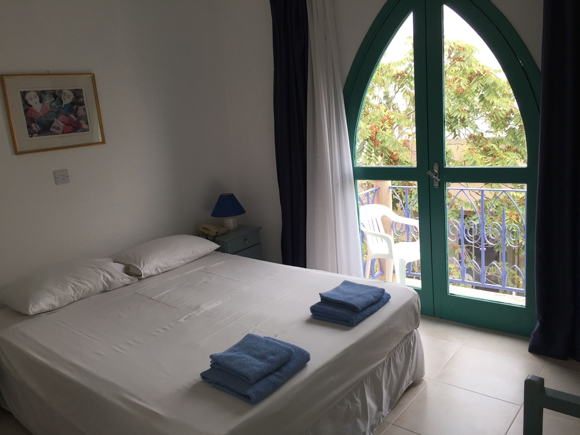 Фото Axiothea Hotel