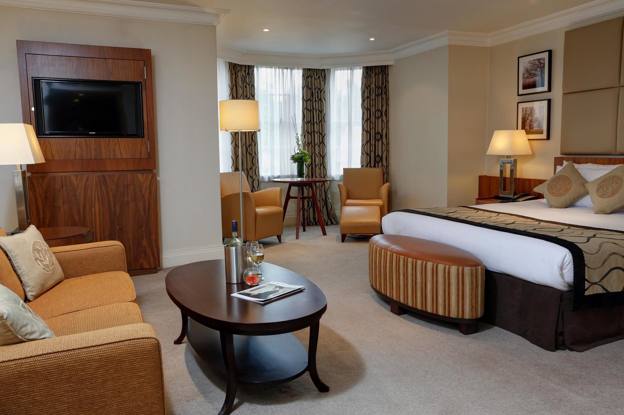 Фото Best Western Plus Moat House Reading