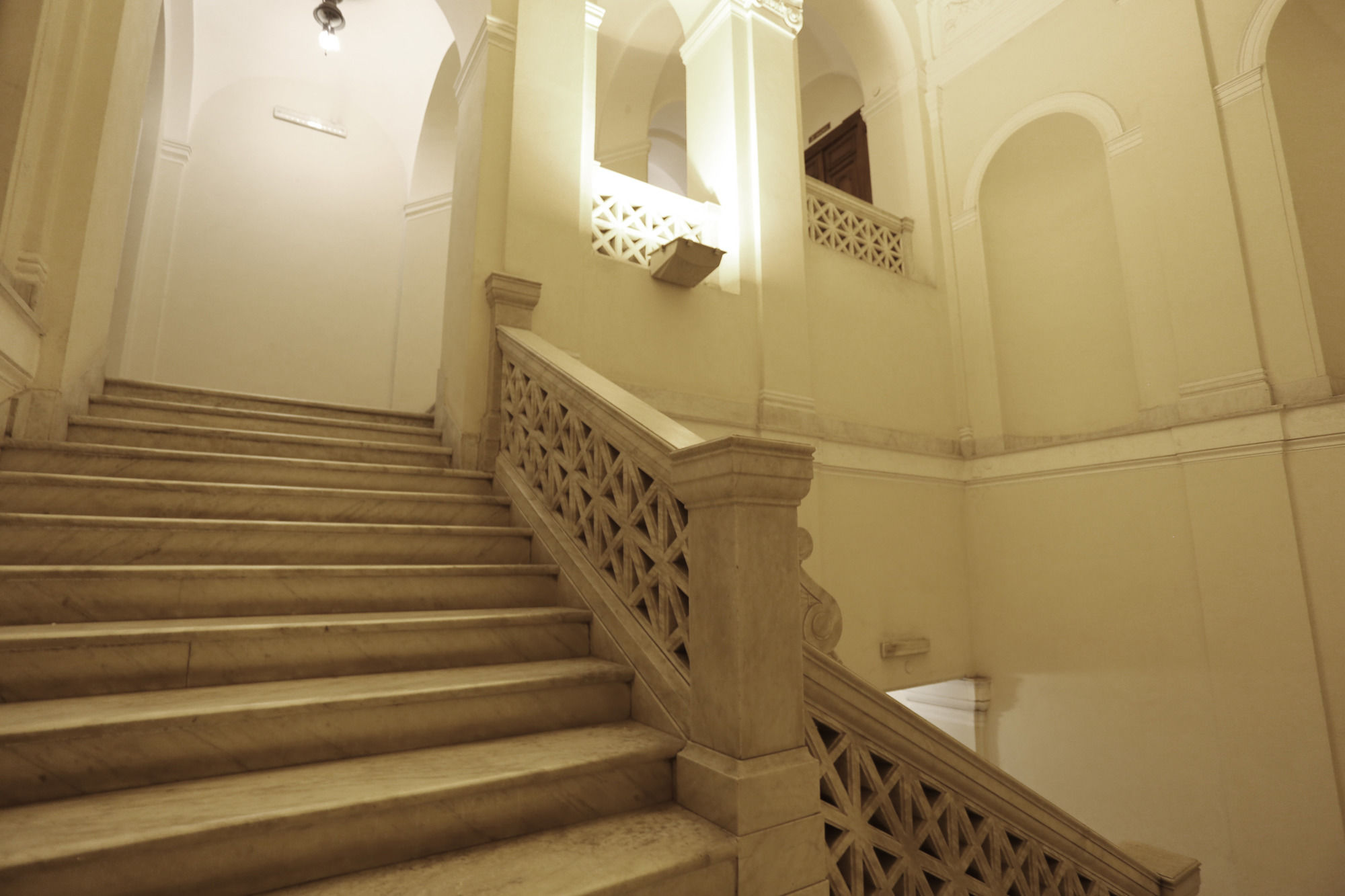 Фото Piazza Bovio 22