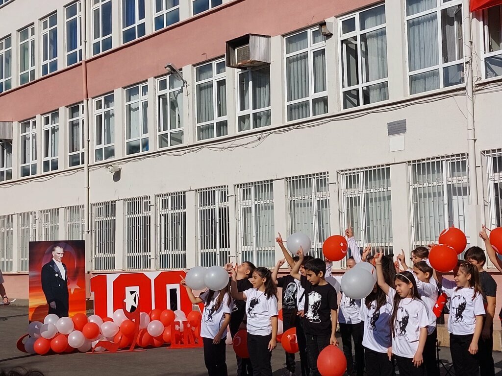 School Ataturk Middle School, Bafra, photo