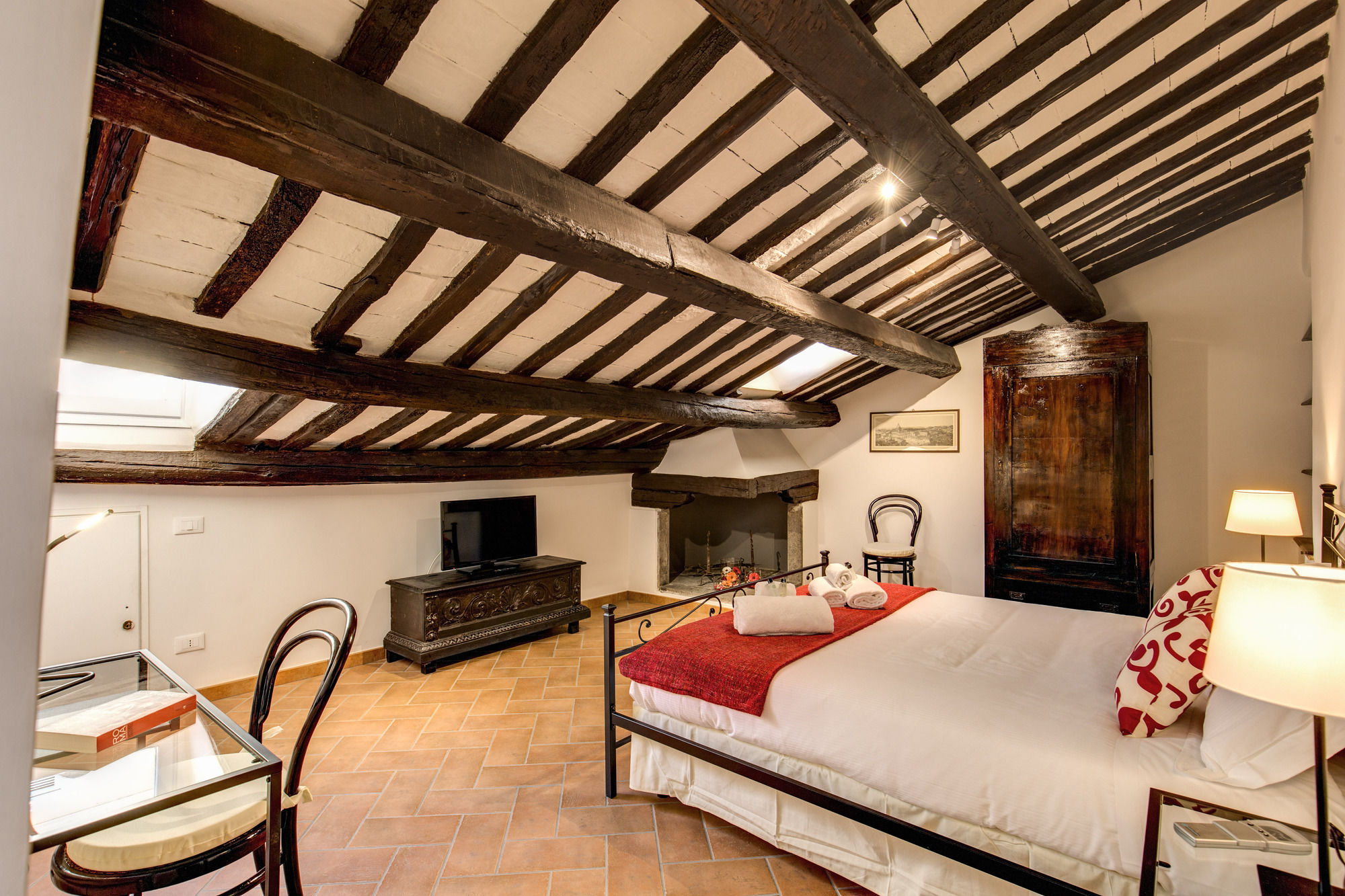 Фото Piccolo Trevi Suites