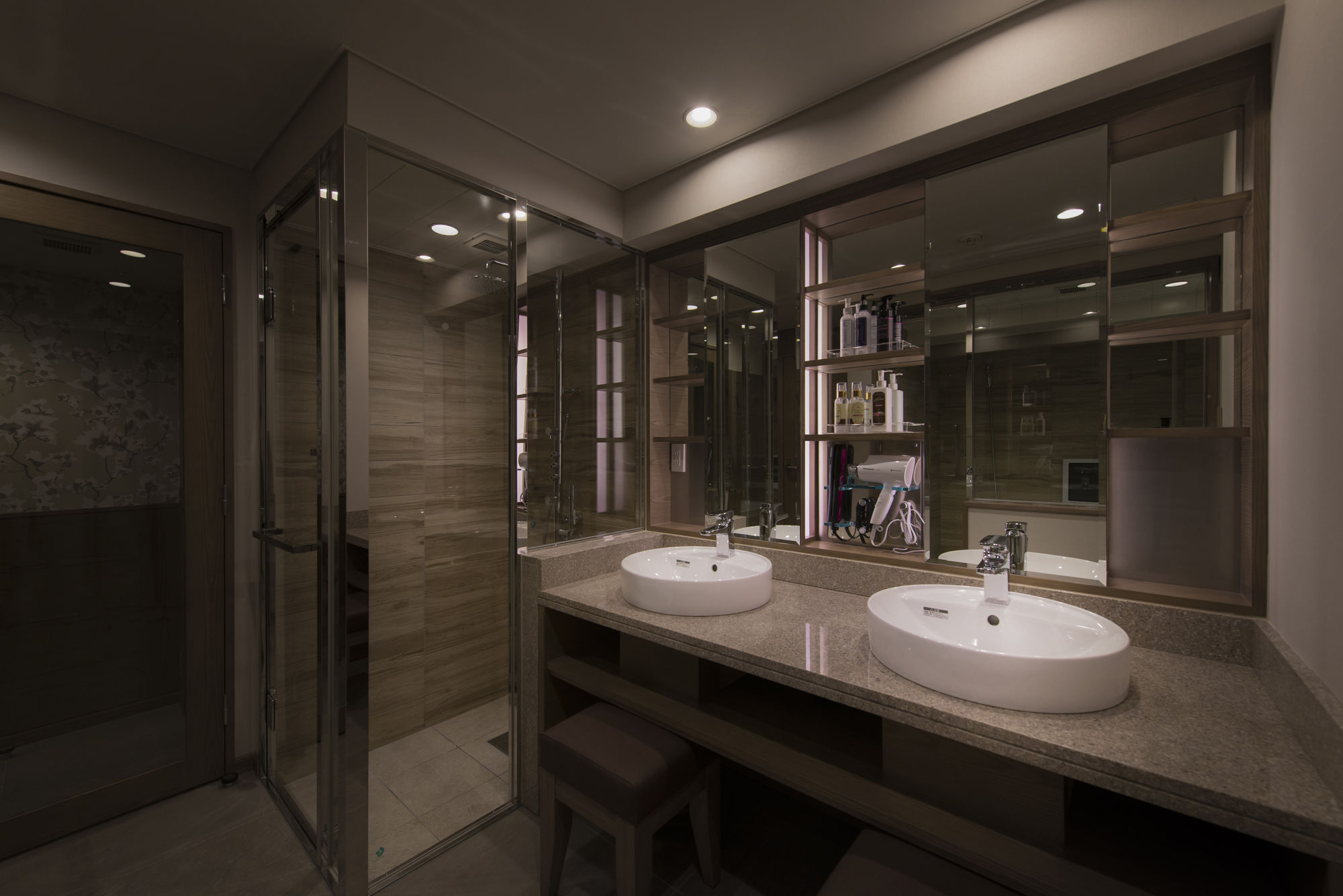 Фото MeguroHolic Hotel