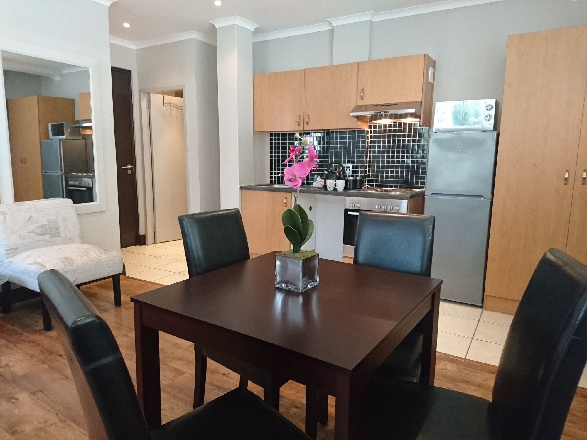 Фото The Square Apartments by Ctha