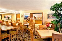 Фото Holiday Inn Express Milwaukee-West Medical Center, an Ihg Hotel