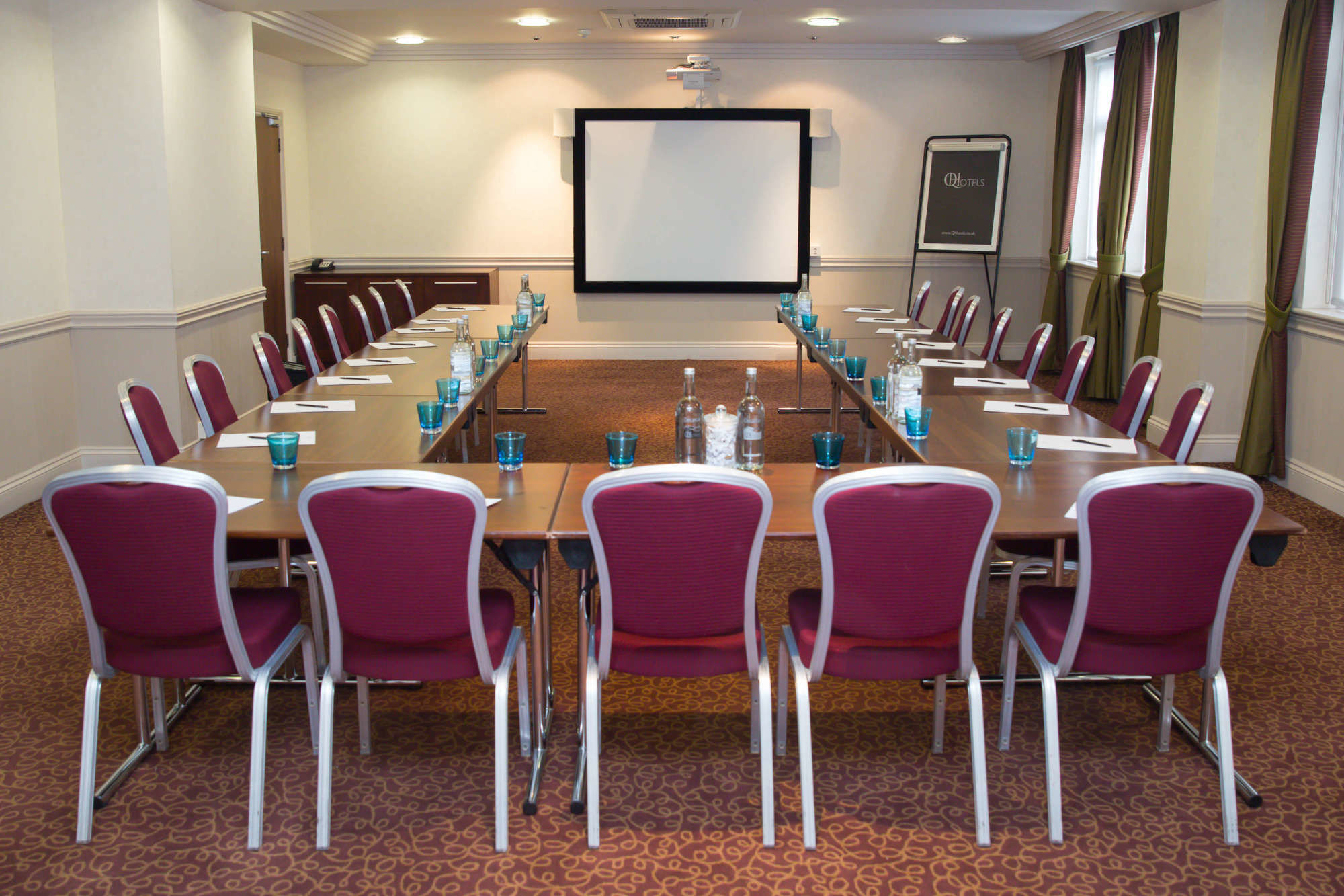 Фото DoubleTree by Hilton Stratford-upon-Avon