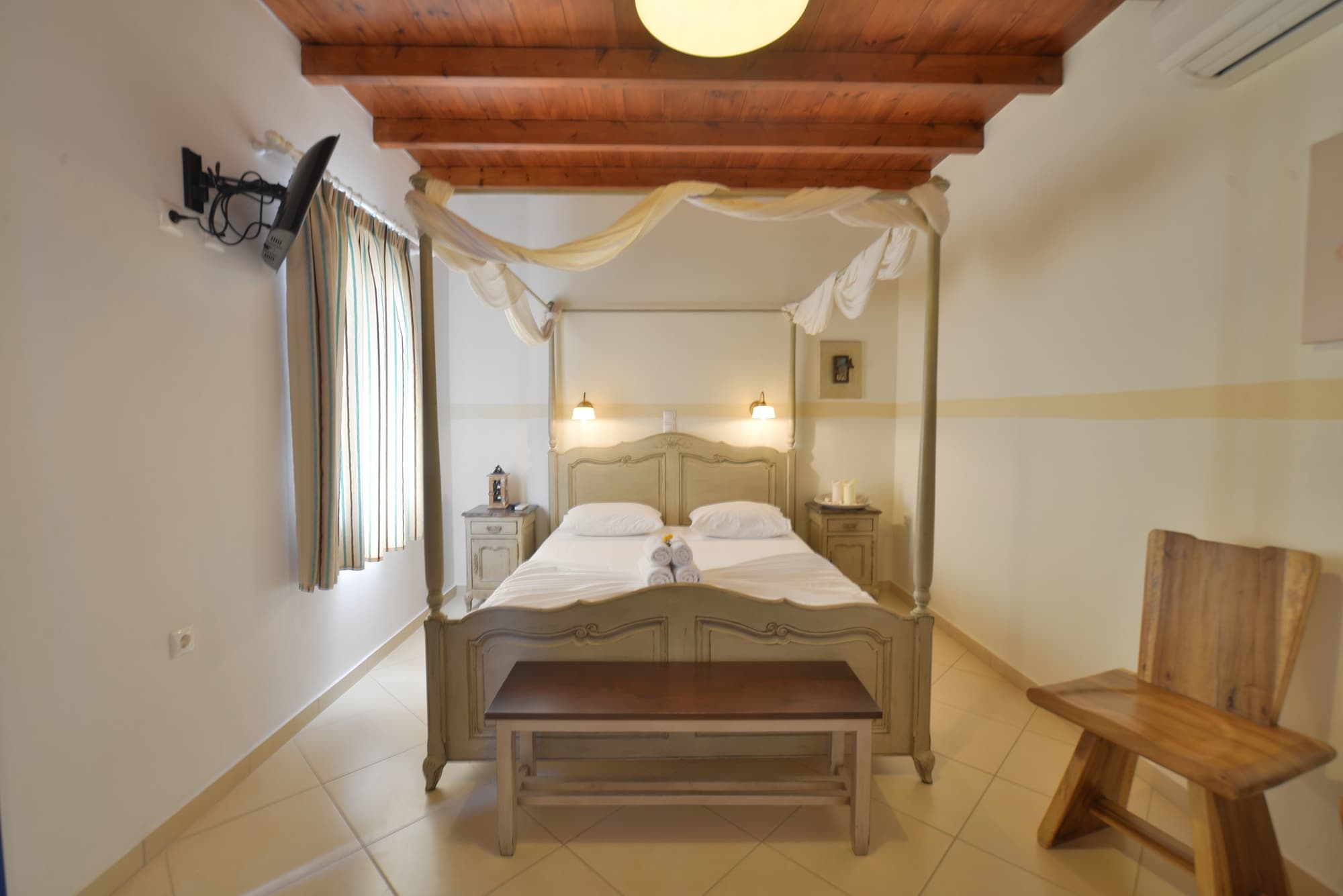 Фото Amorgion Hotel