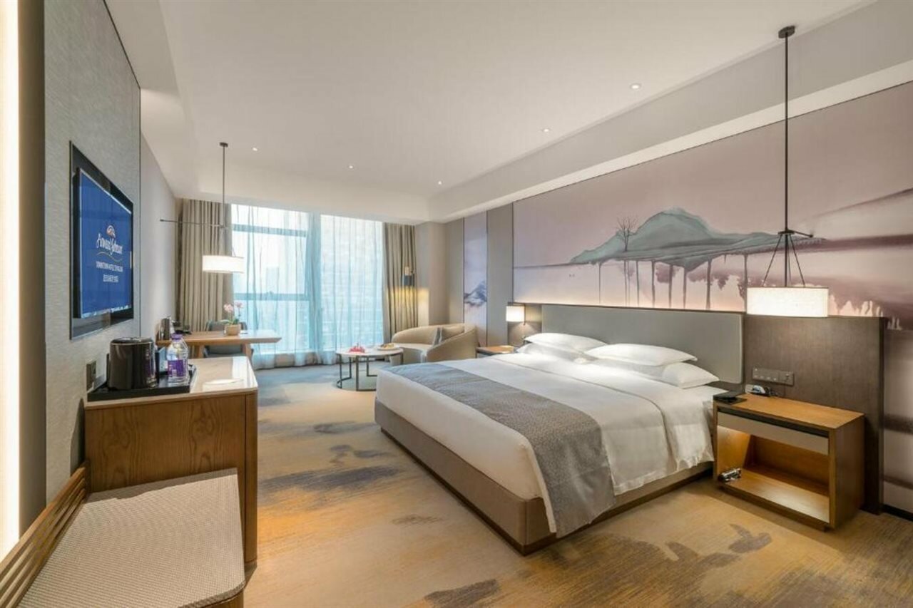 Фото Howard Johnson Wyndham Downtown Hotel Chongqing