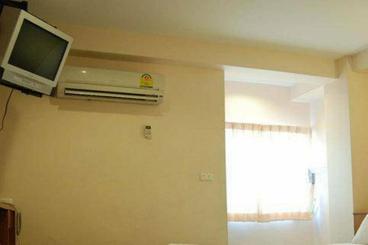 Фото Rambuttri House