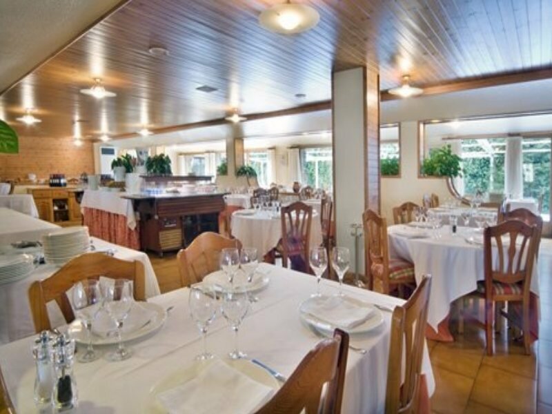 Фото Hotel Rutllan & SPA