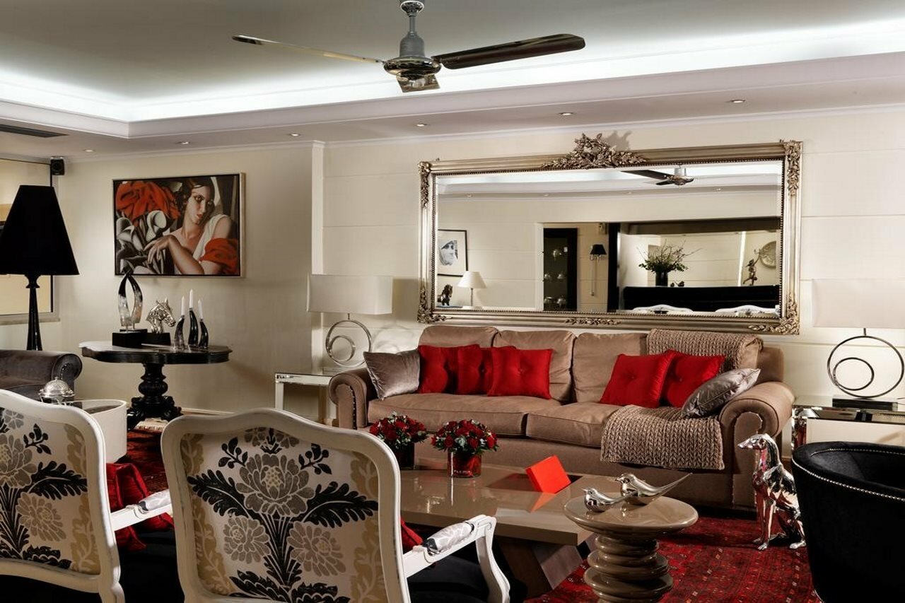 Фото Best Western Plus Embassy Hotel