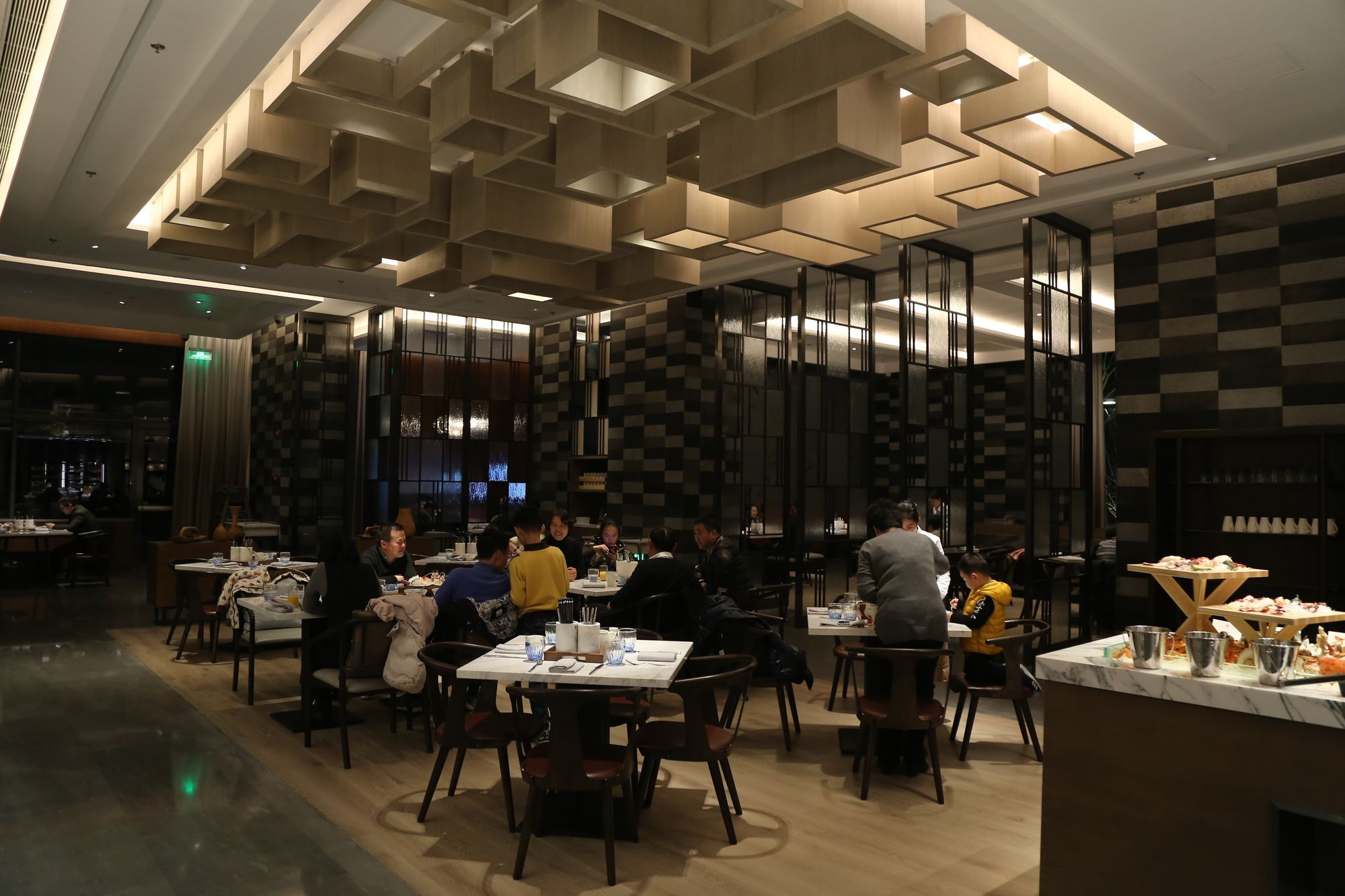 Фото Shanghai Marriott Hotel Kangqiao