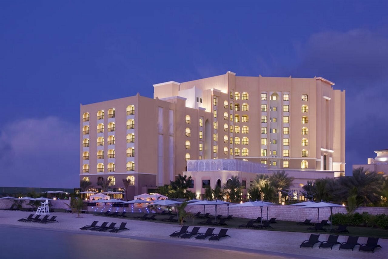 Фото Traders Hotel, Qaryat Al Beri, Abu Dhabi