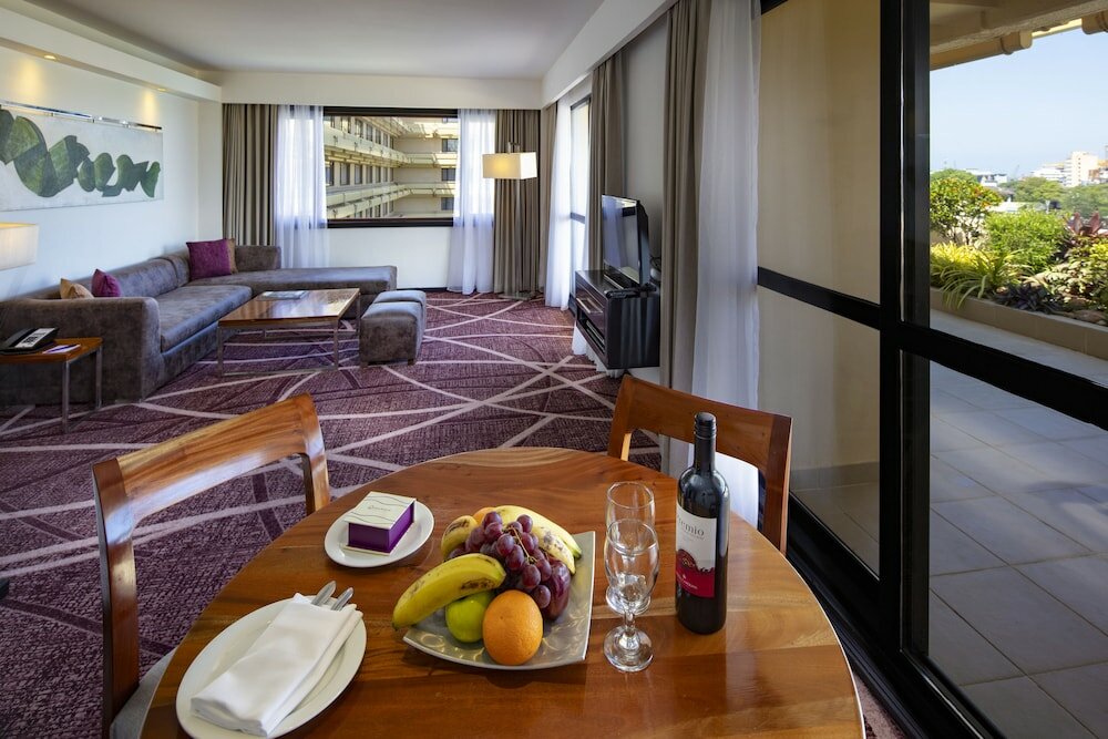 Фото Cinnamon Lakeside Colombo