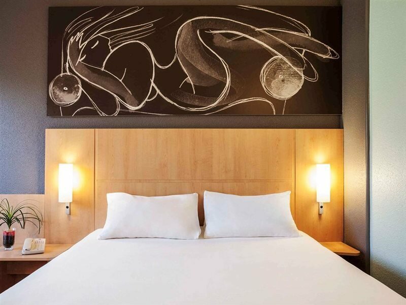 Фото Ibis Barcelona Cornella