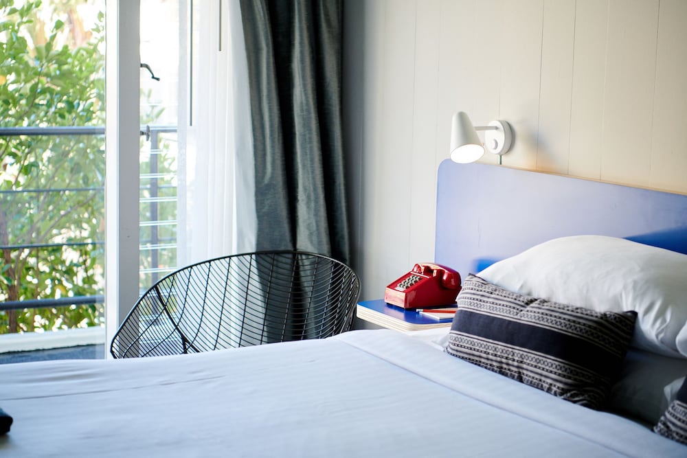 Фото The Phoenix Hotel