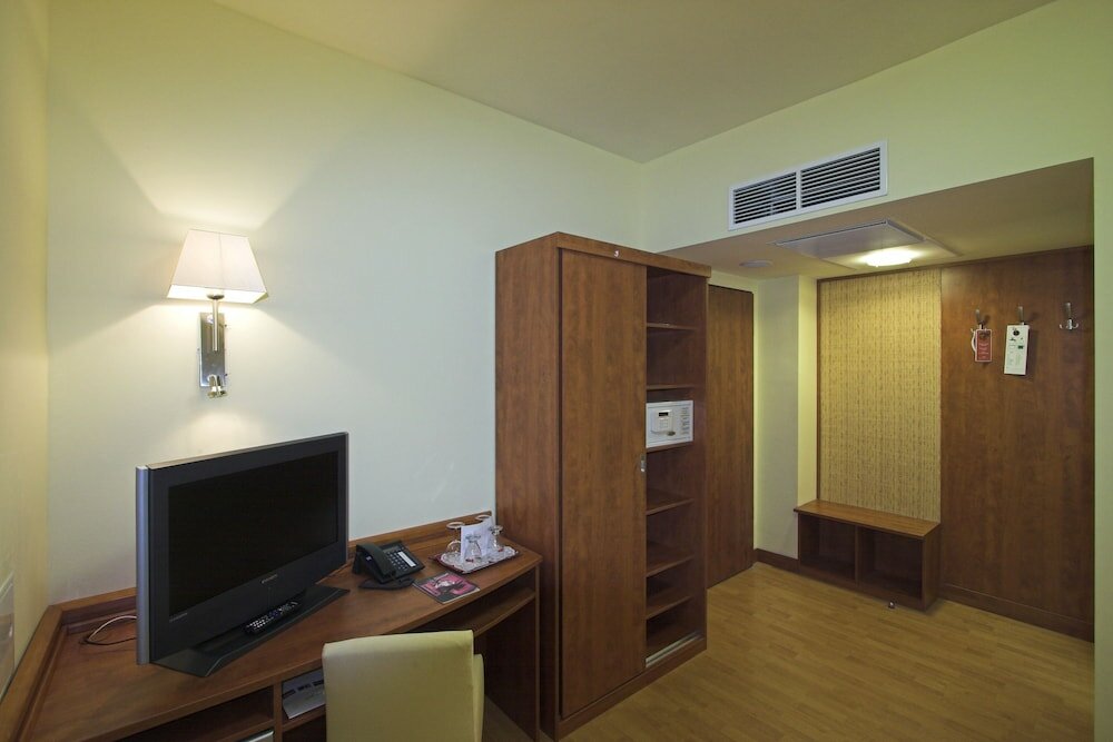 Фото Hotel Benczur