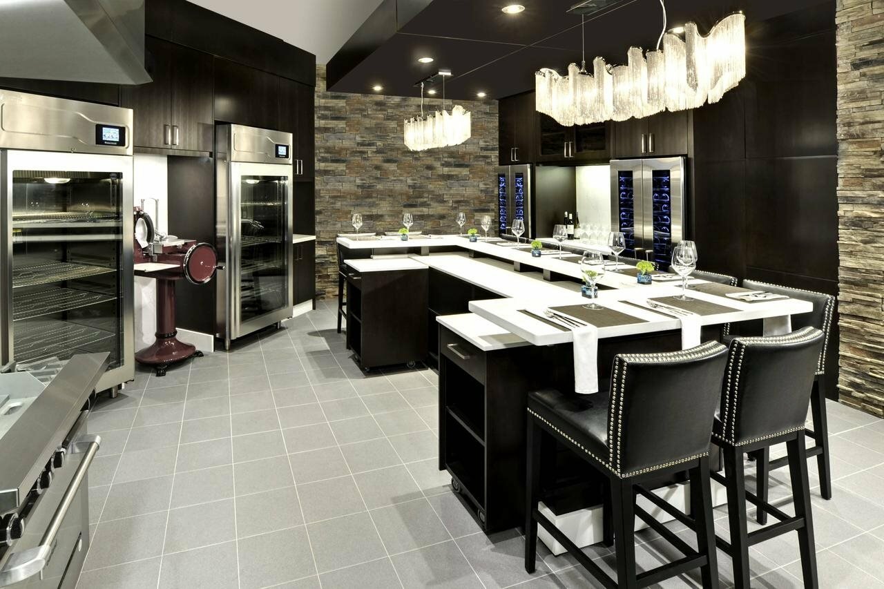 Фото The Westin Harbour Castle