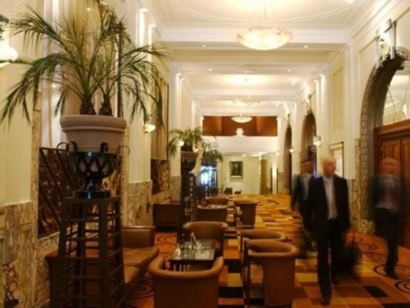 Фото DoubleTree by Hilton Brussels City