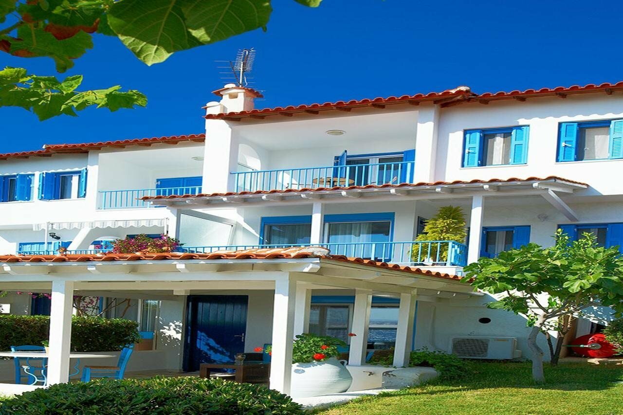 Фото отеля 1