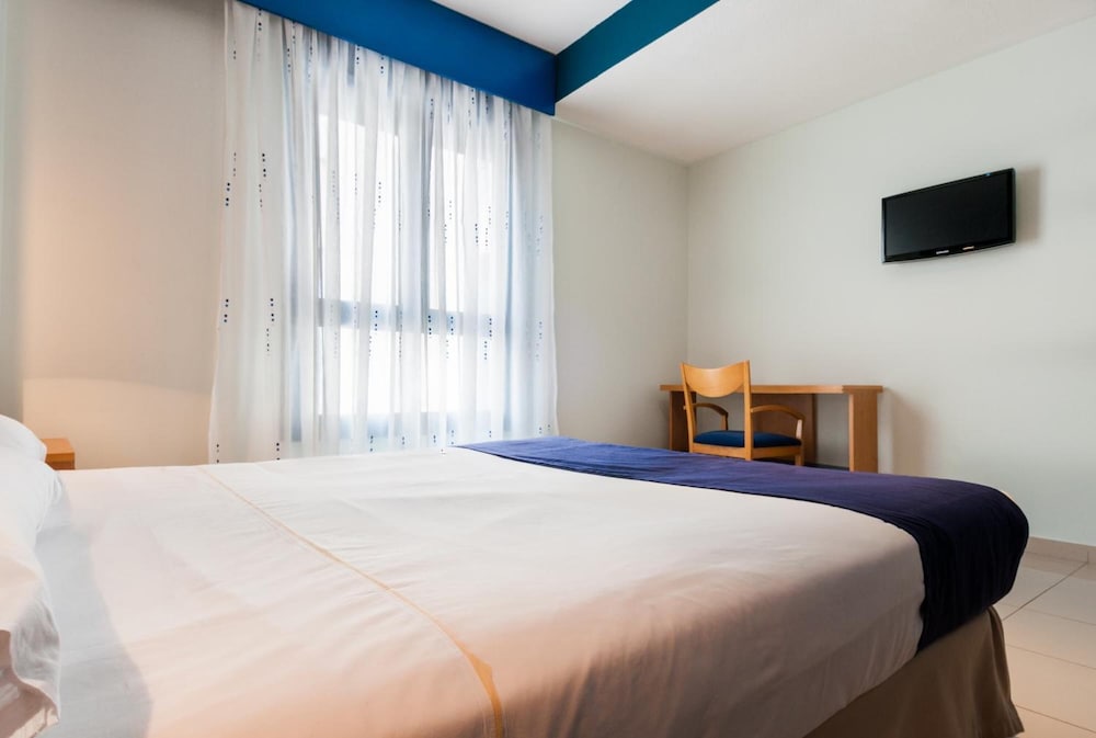 Фото Hotel Villa de Pinto