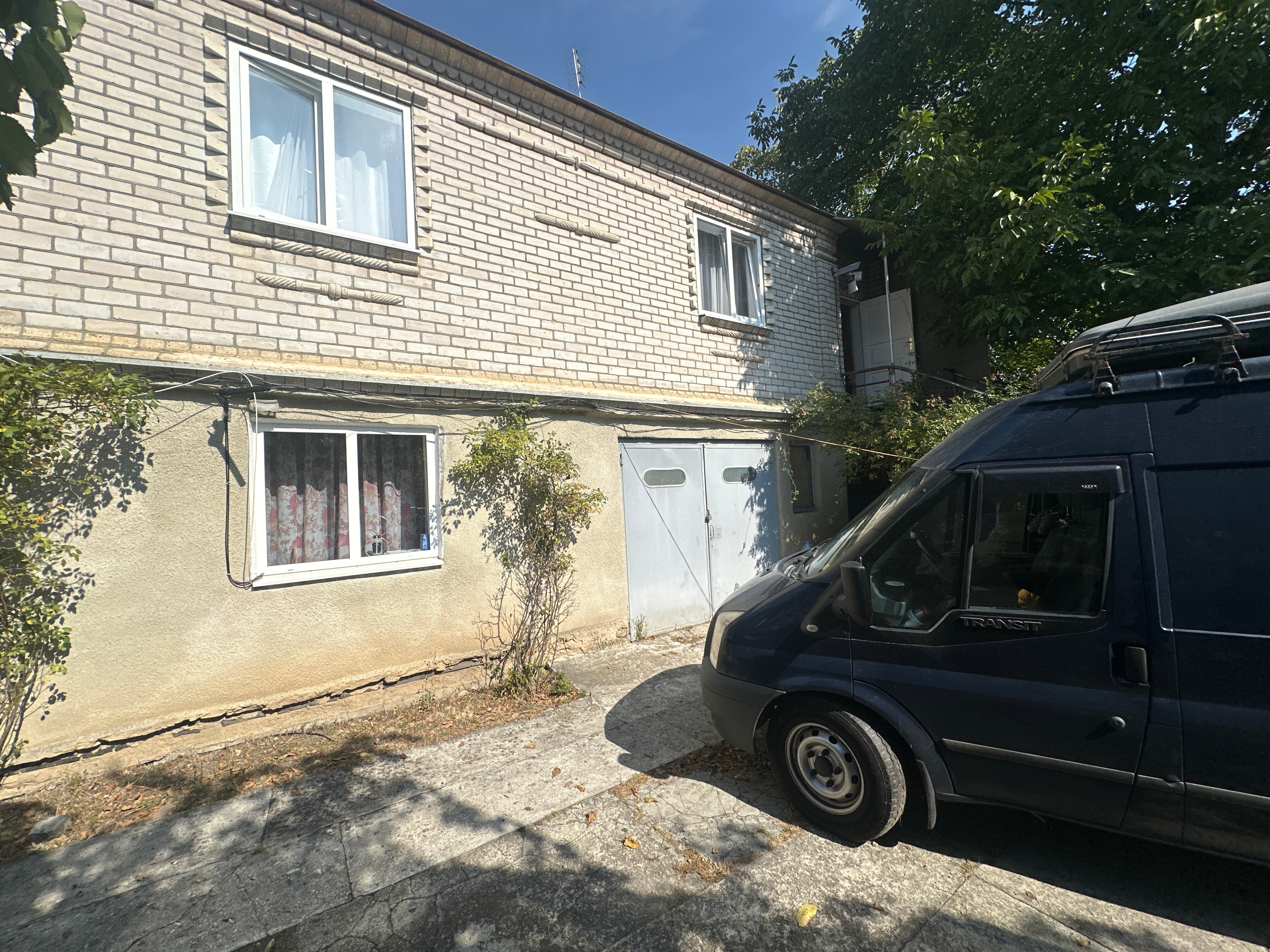 Фото Дом у реки