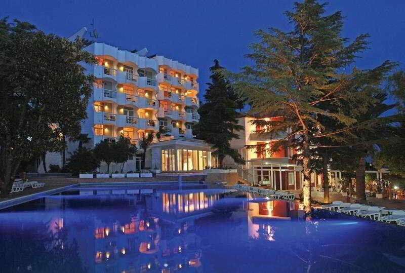 Гостиница Hunguest Hotel Sun Resort в Херцег-Нови