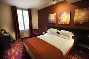 Hotel Helussi (Paris, 9e Arrondissement, Rue de Bellefond, 22b), hotel