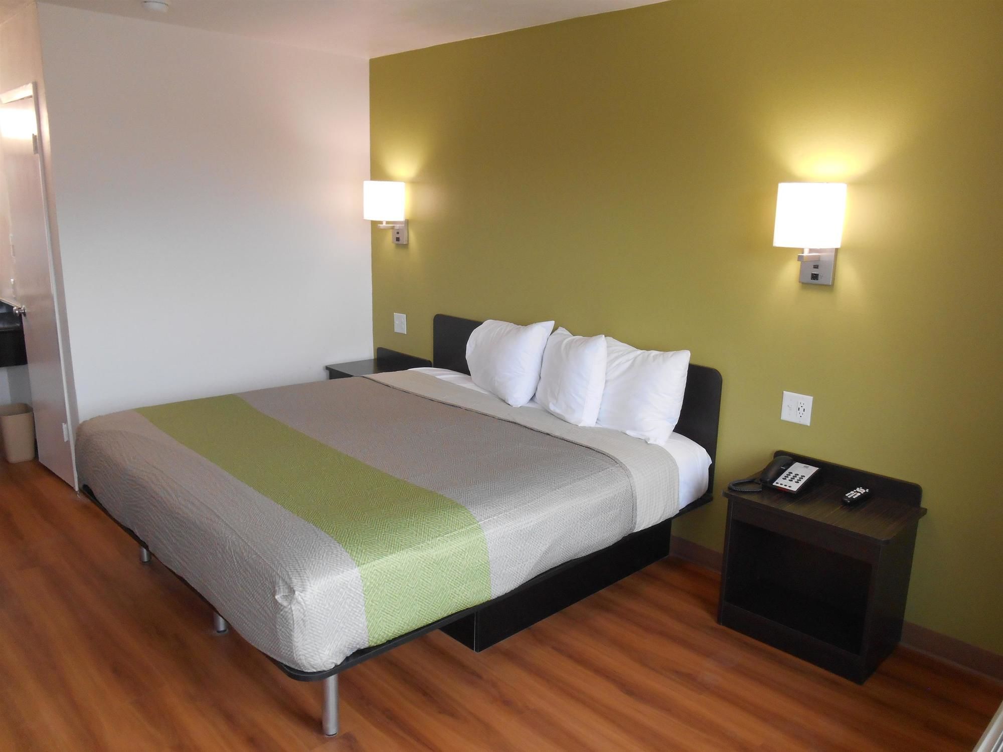 Фото Studio 6 Bryan, Tx - University Area