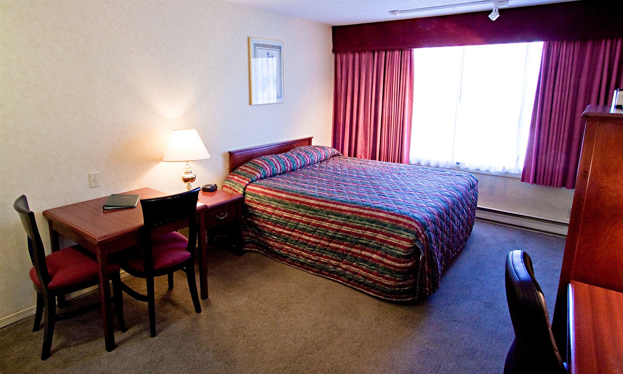Фото Sandman Hotel Revelstoke