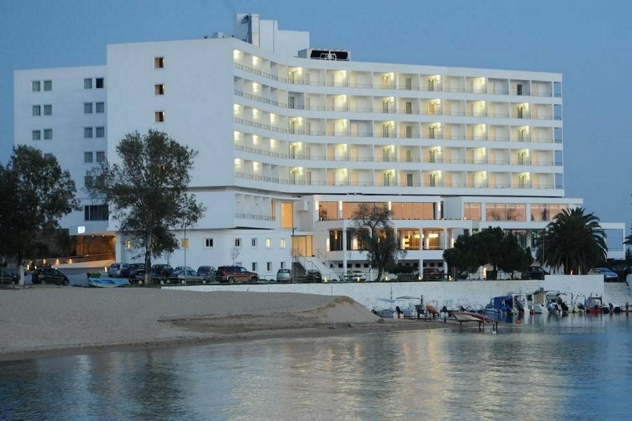 Фото отеля 1