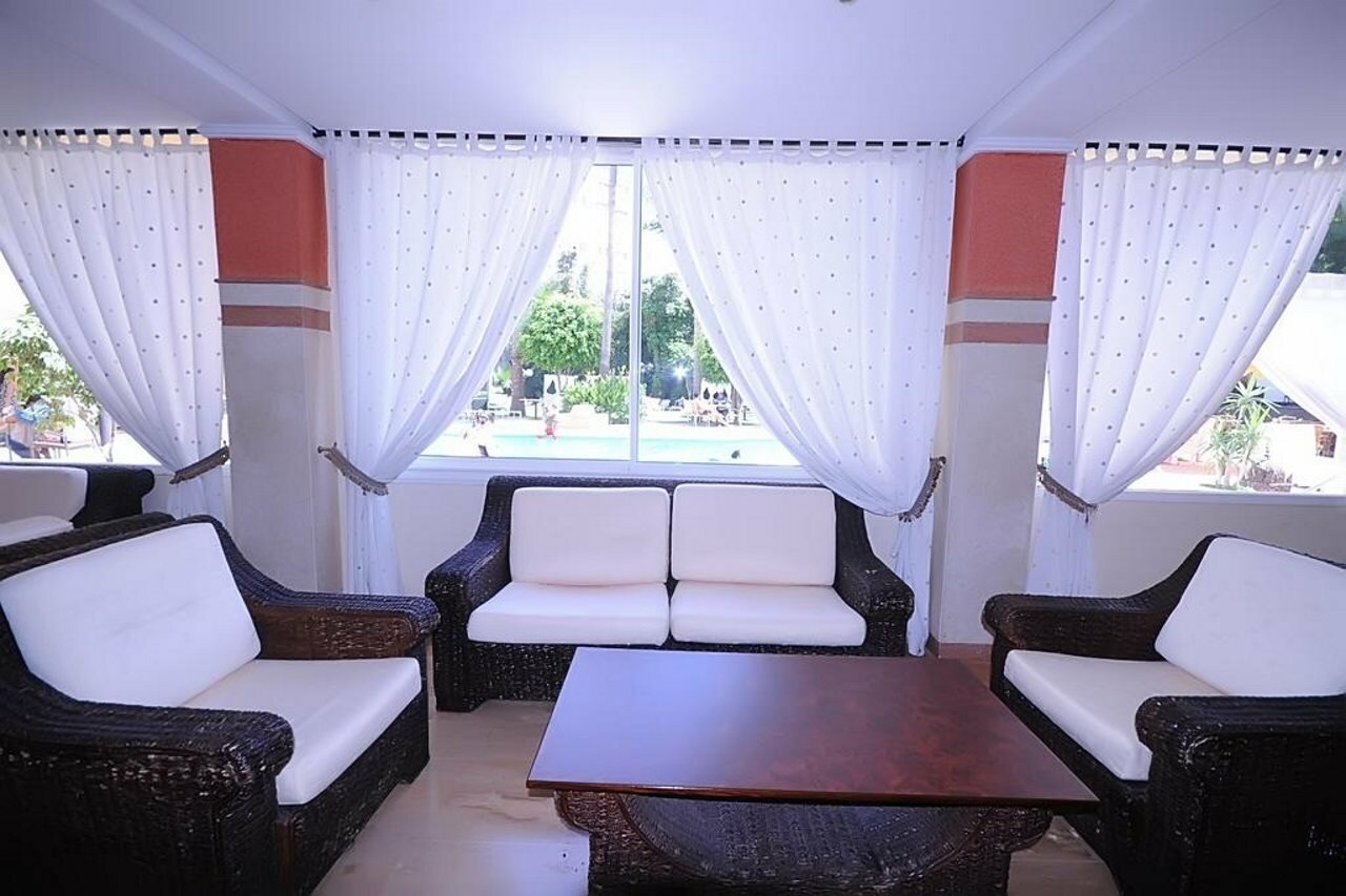 Фото El Oumnia Puerto & SPA