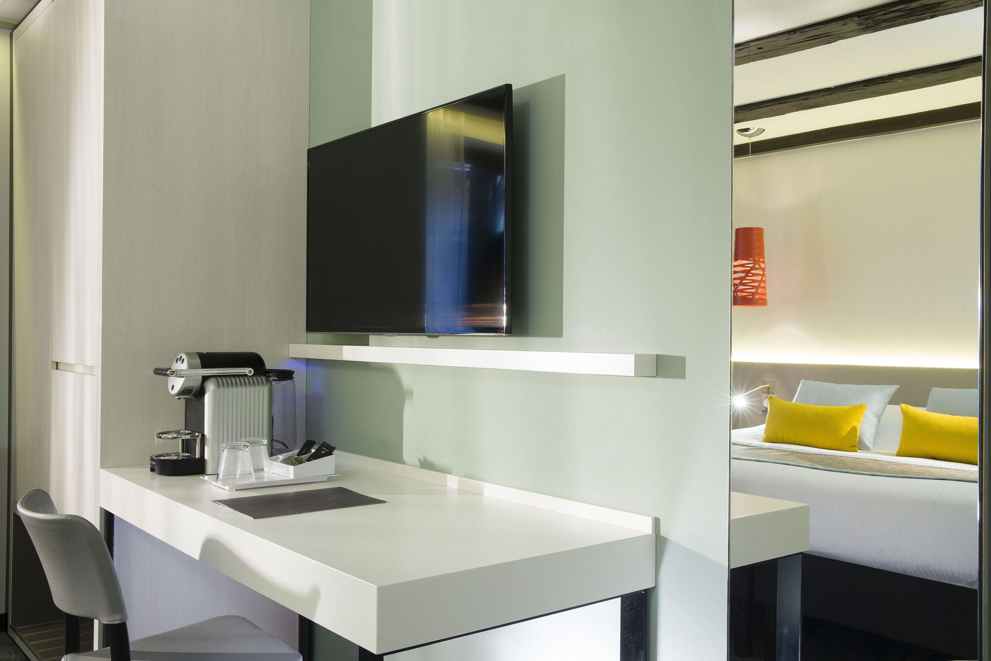 Фото Hôtel Le Colombier