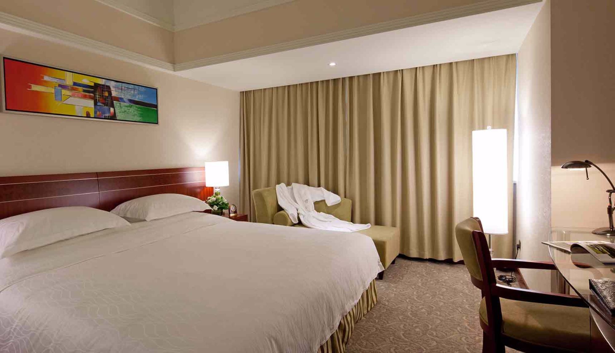 Фото Rosedale Hotel Shenyang