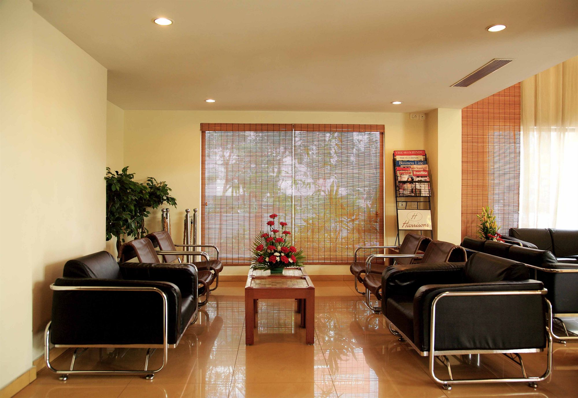 Фото Harrisons Hotel