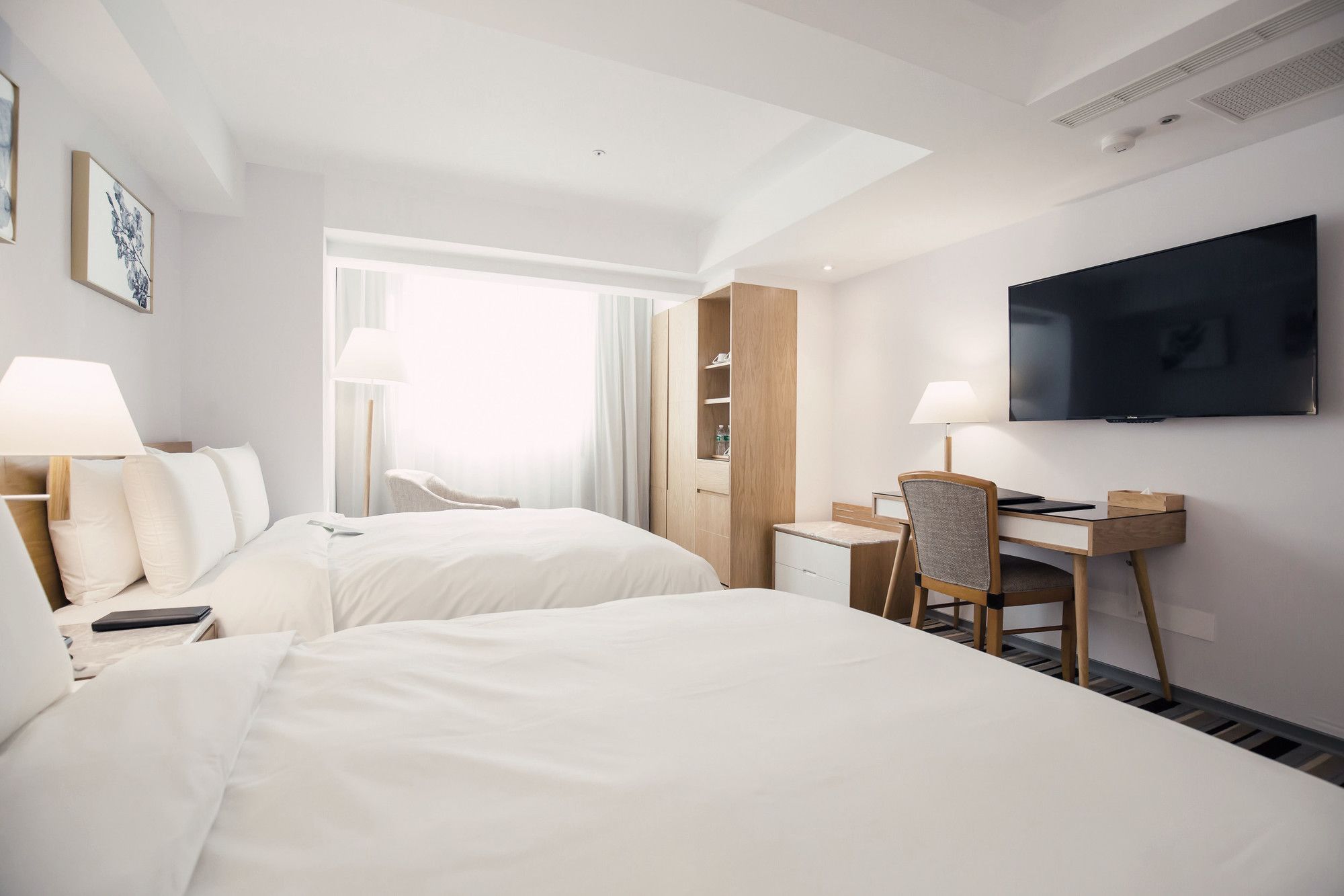 Фото The Carlton