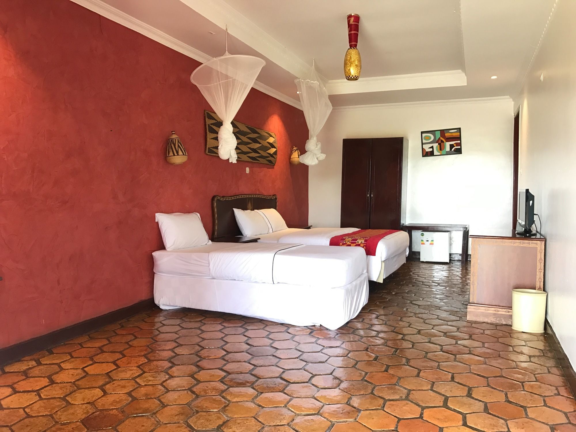 Фото Inside Afrika Boutique Hotel