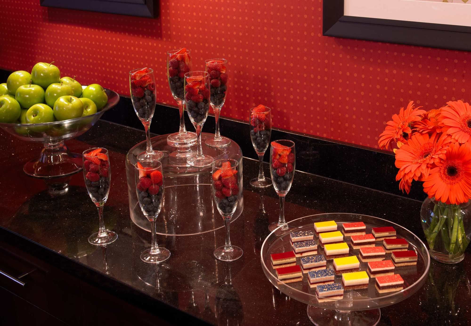 Фото Marriott Kansas City Overland Park