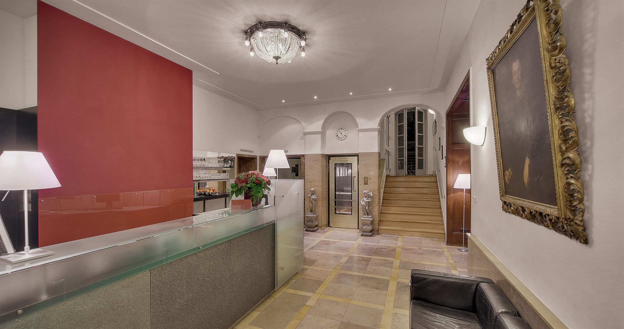 Фото Alpen Hotel München