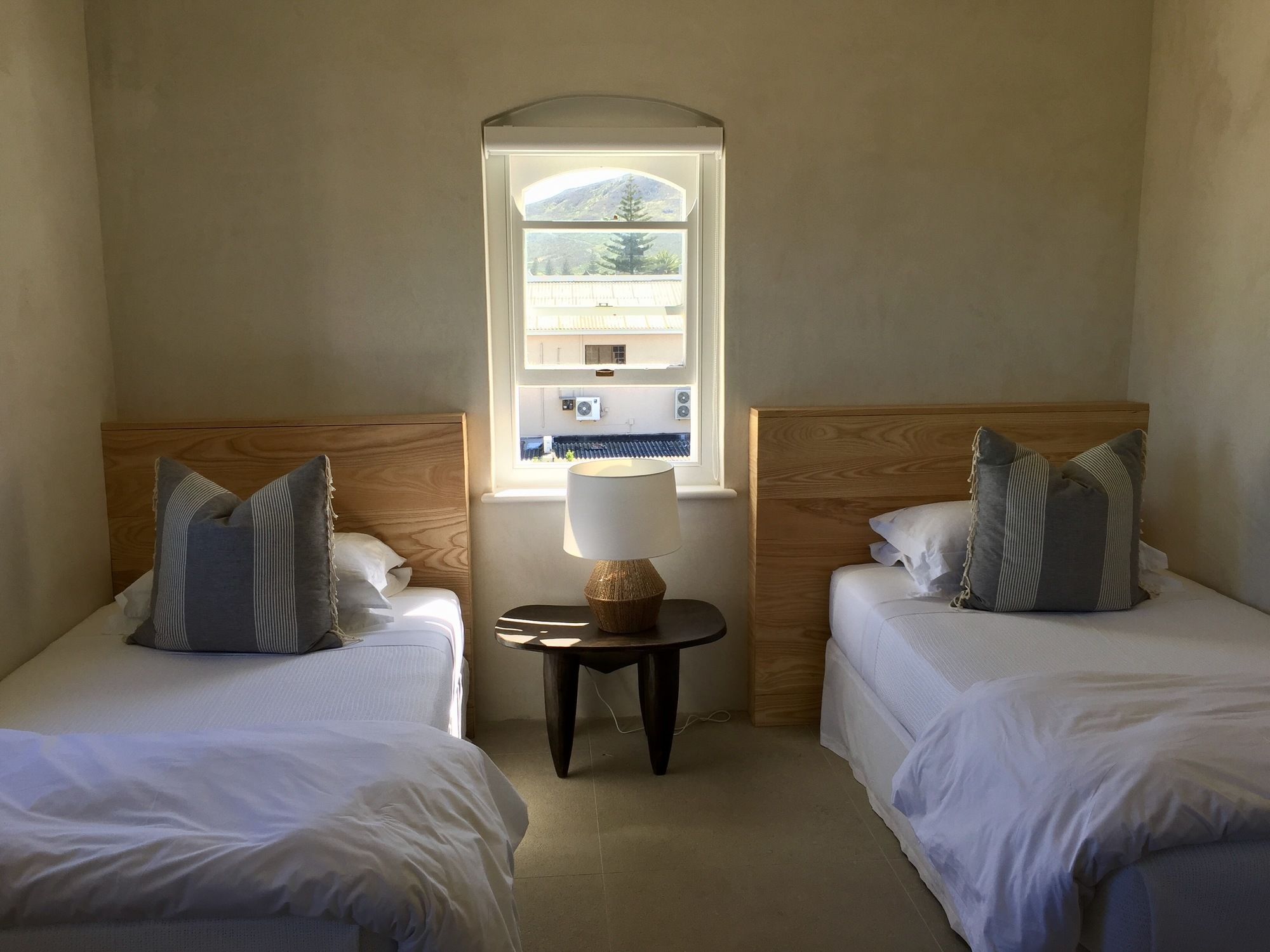 Фото Auberge Burgundy Guest House