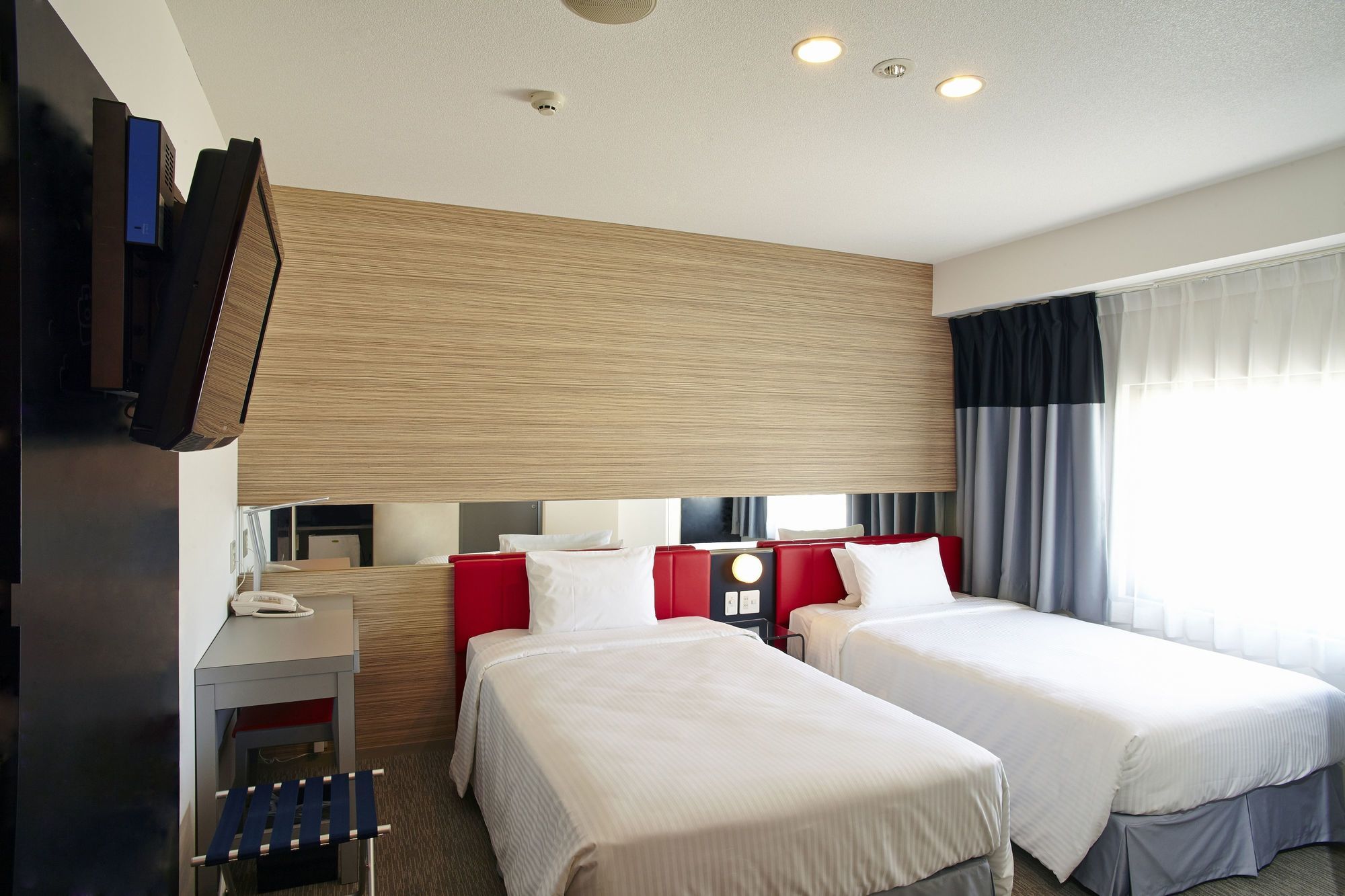 Фото Comfort Inn Naha Tomari Port