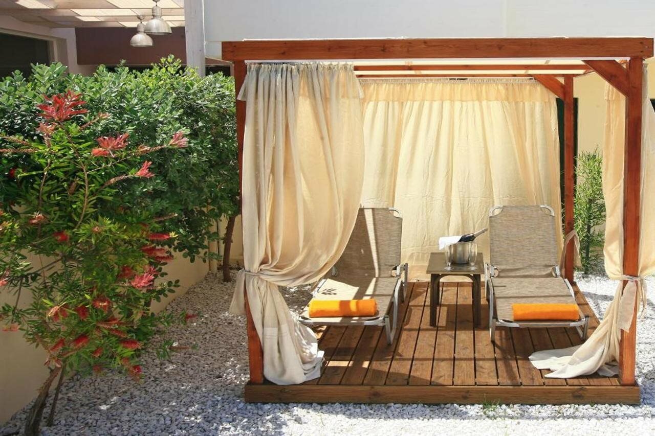 Фото Eurohotel Katrin Suites-Adults Only
