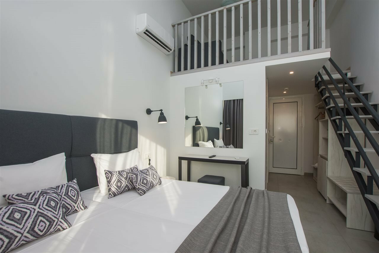 Фото Golden Coast Resort