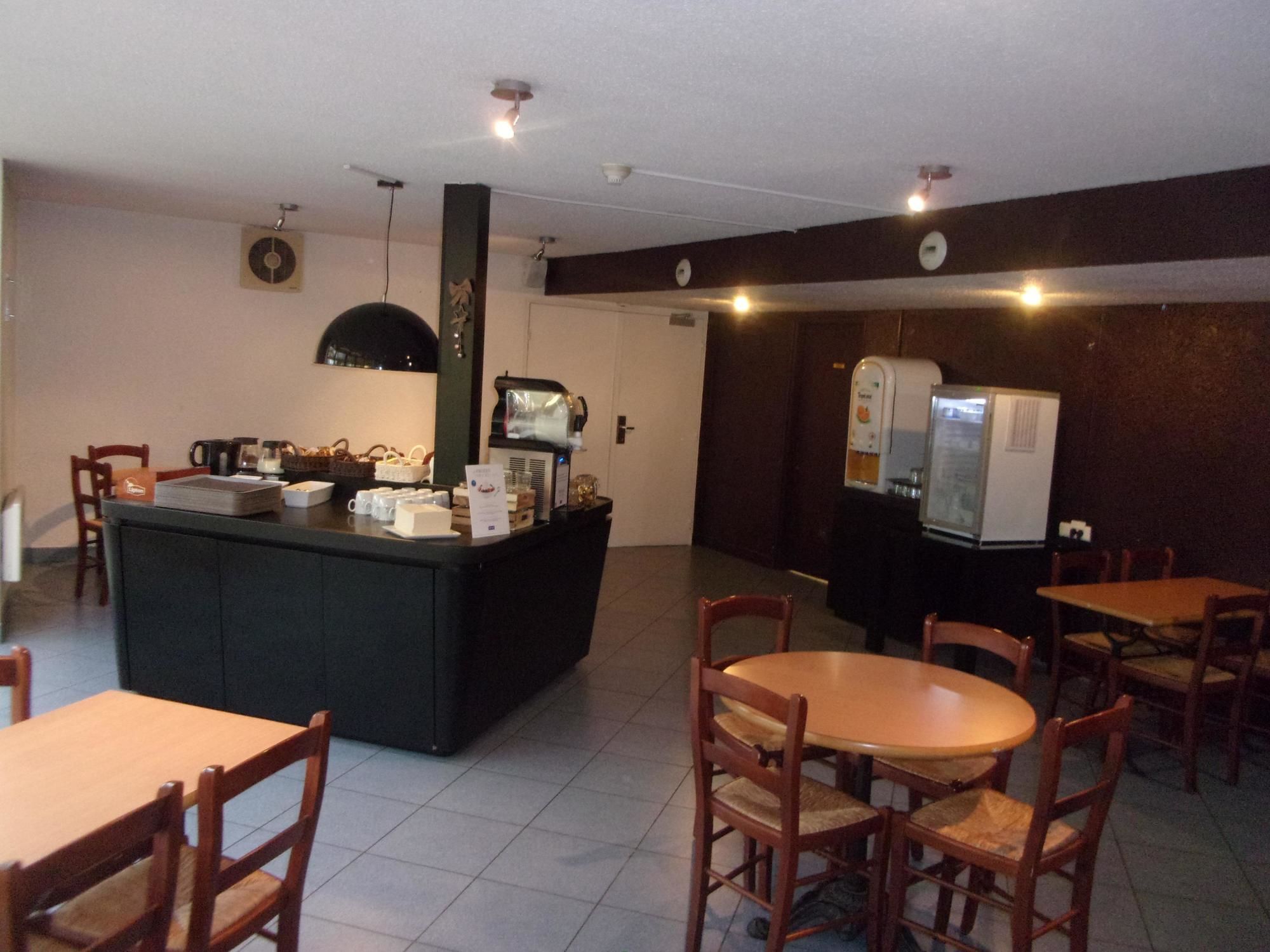 Фото Kyriad Chantilly