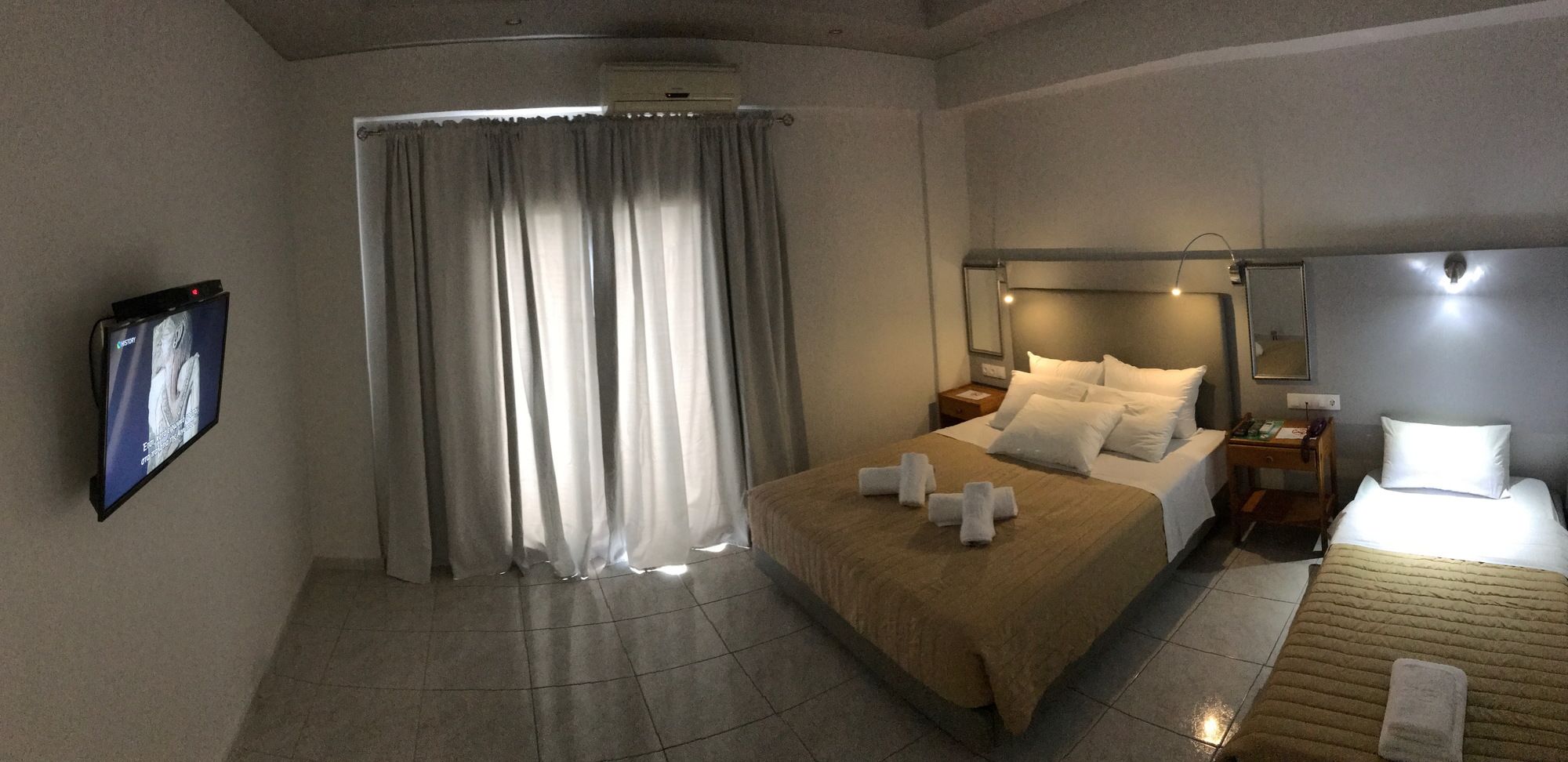 Фото Atlantis Hotel