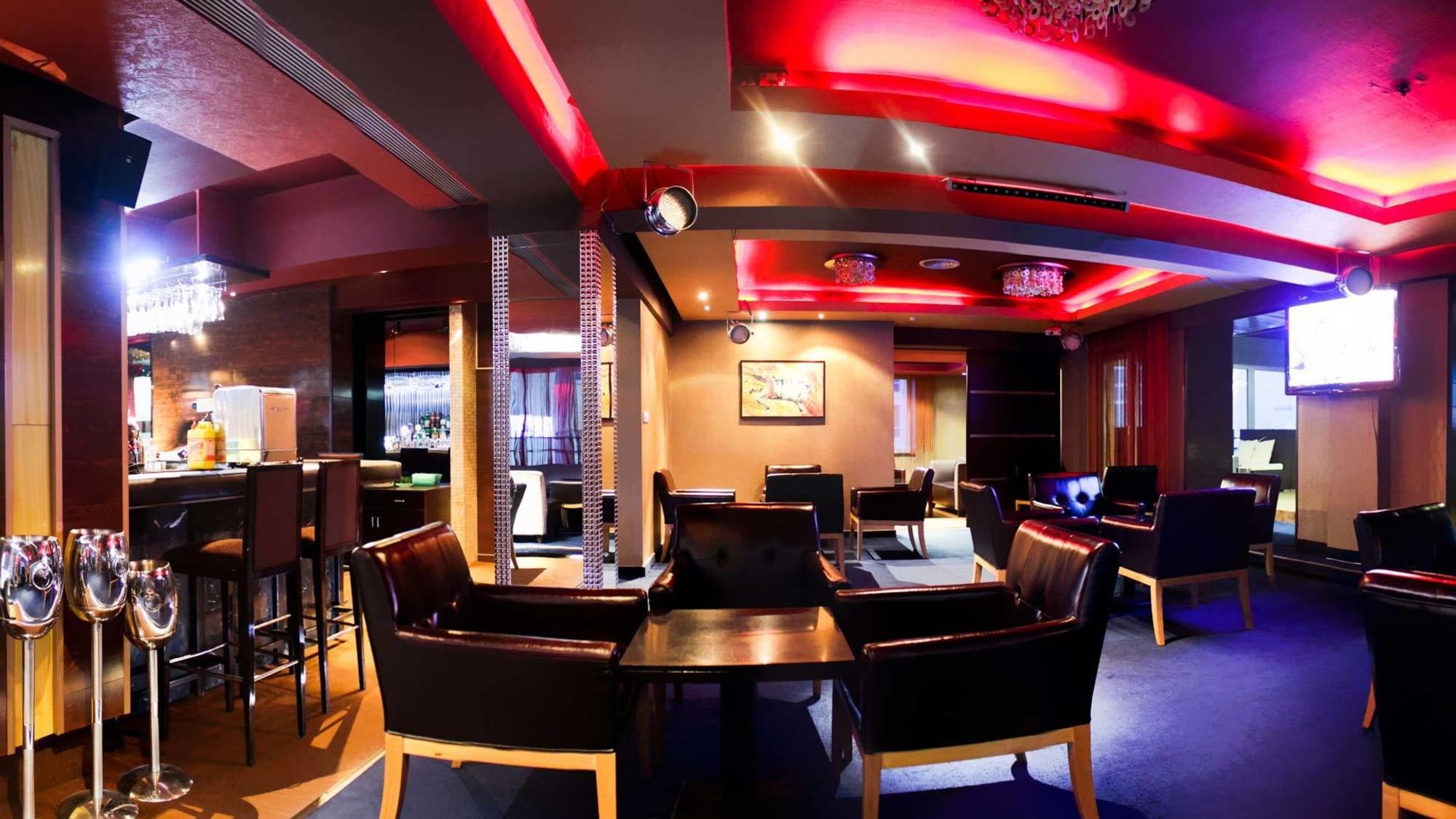 Фото The Corporate Hotel Convention Centre