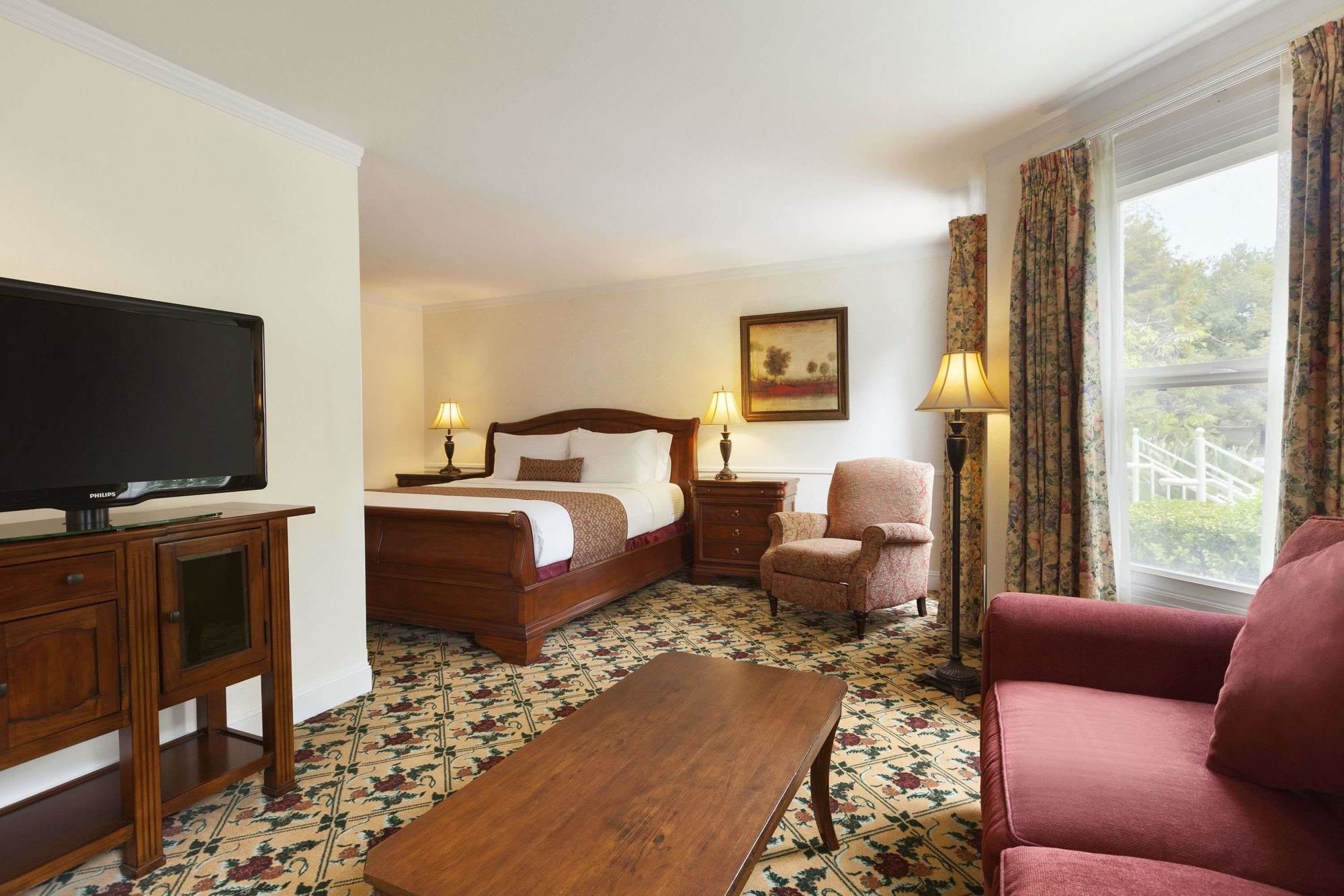 Фото Hayes Mansion, San Jose - Curio Collection by Hilton