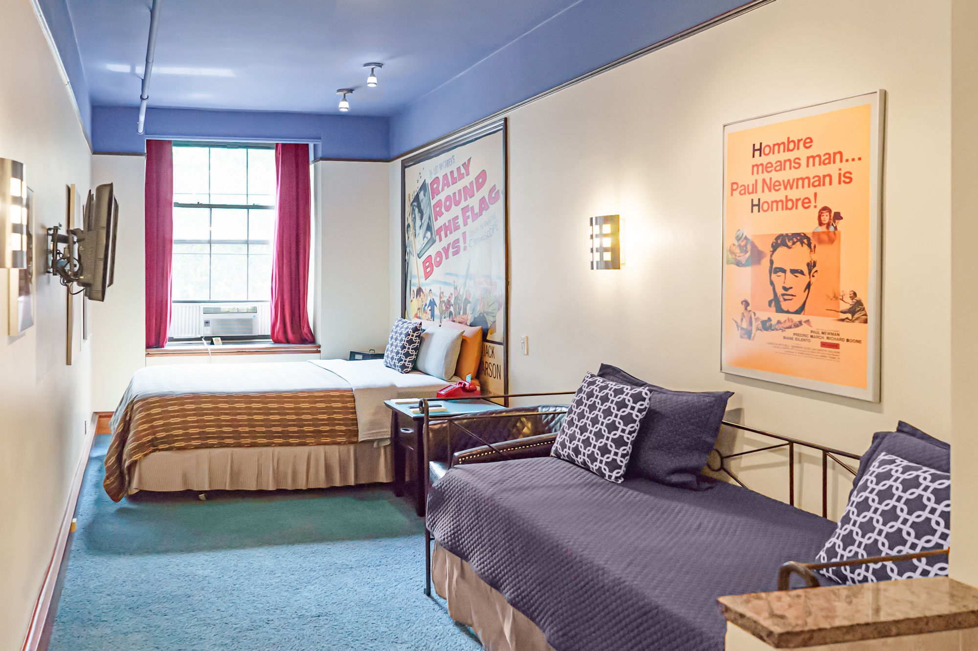 Фото Chelsea Pines Inn