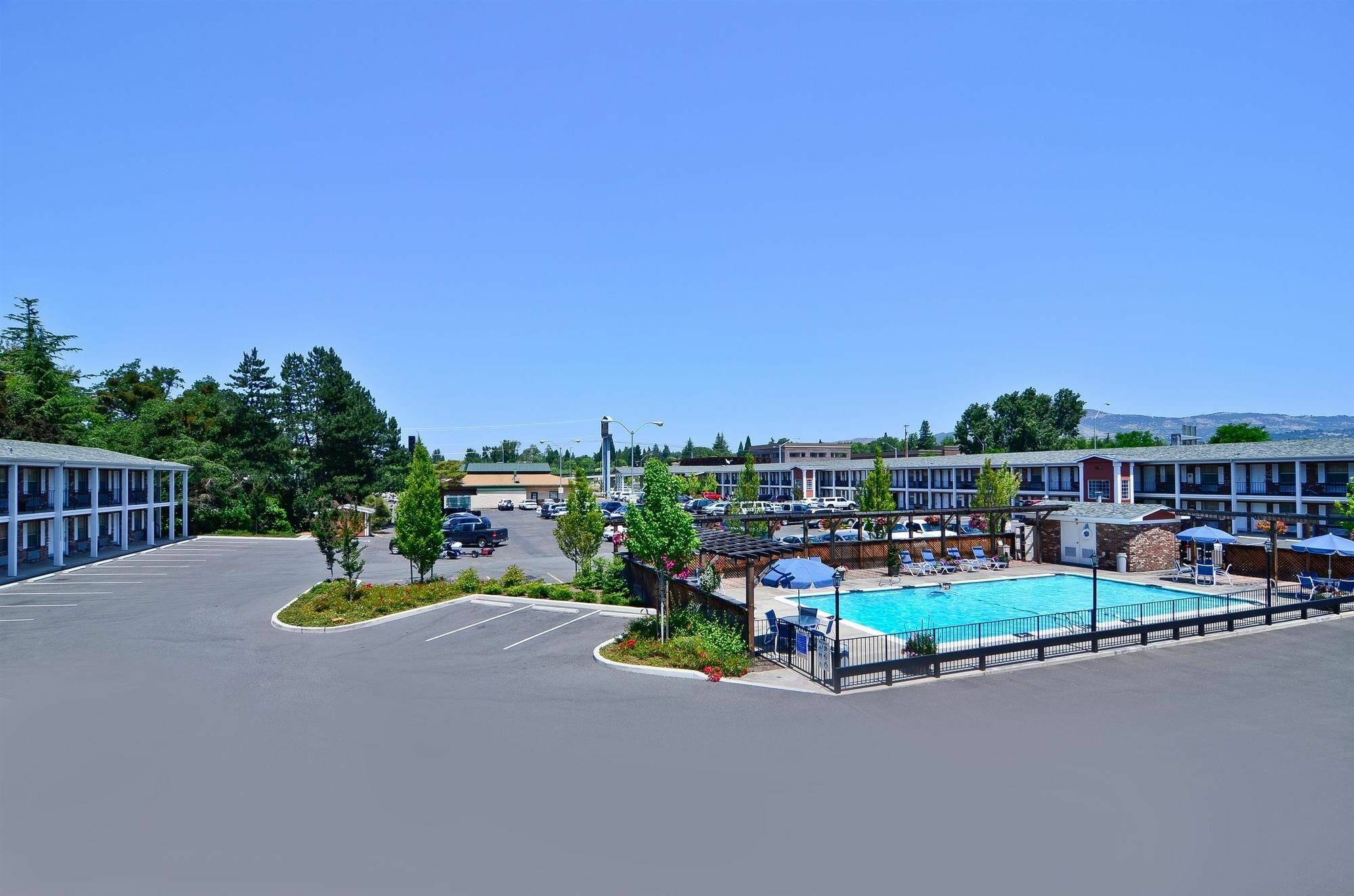 Фото Best Western Horizon Inn