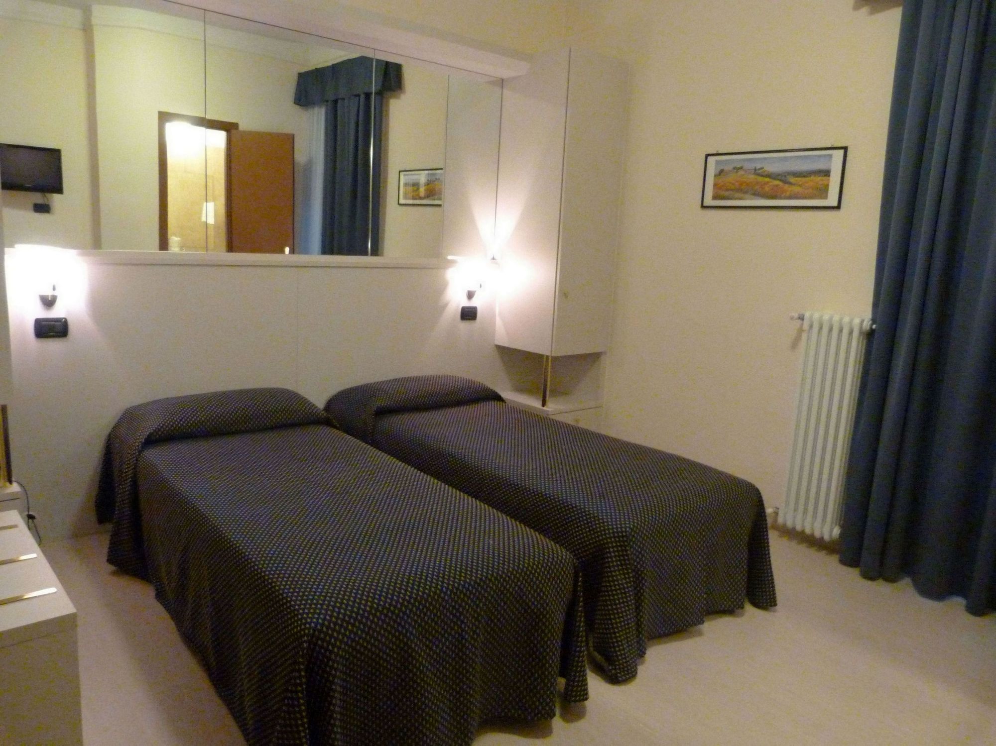 Фото Hotel Aurora